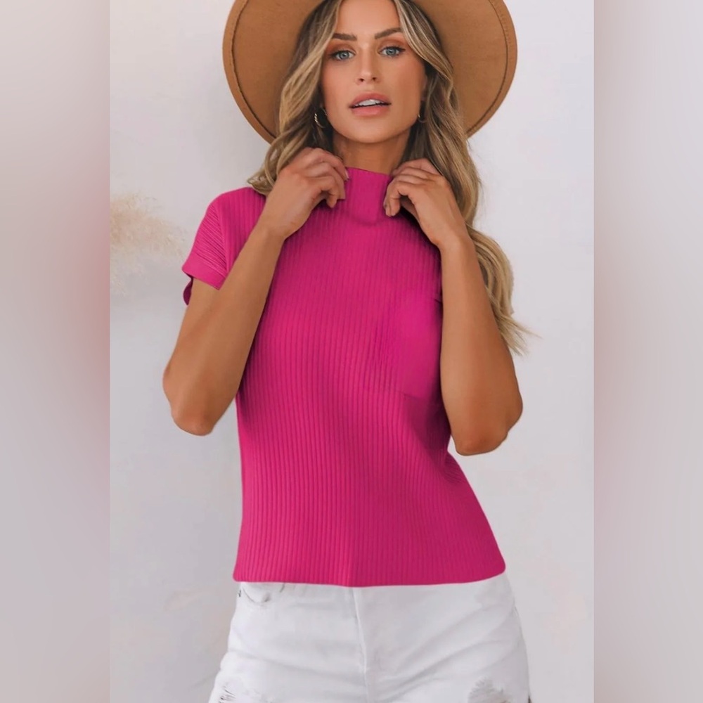 Women's Pink Ribbed Top